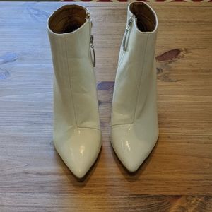 Women's Fashion Nova high heel booties